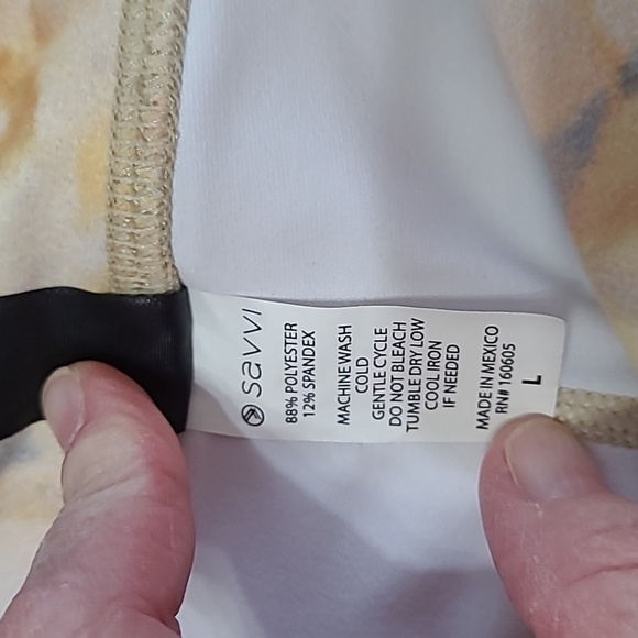 Savvi Colorful Floral Leggings size Large - Picture 4 of 7